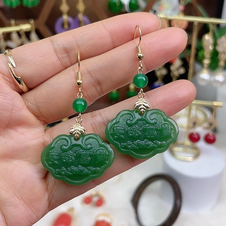 石英质玉耳钉合金