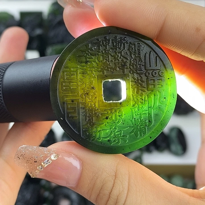 蛇纹石玉未镶嵌紫檀山鬼花钱