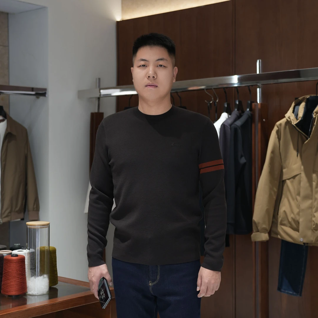 【杰家原版设计】桑蚕丝混纺面料撞色针织轻奢时尚圆领针织衫N6511