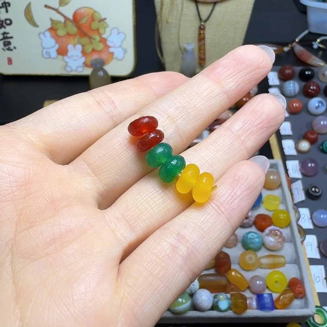 M****玛瑙/玉髓未镶嵌天然玛瑙