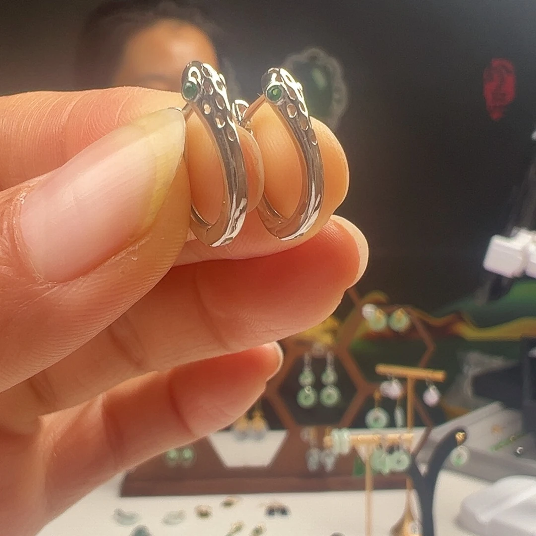 银S925镶嵌翡翠耳饰