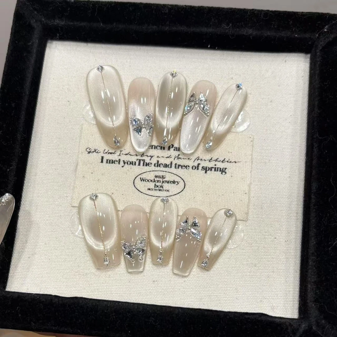 W.【蝶】纯手工穿戴甲