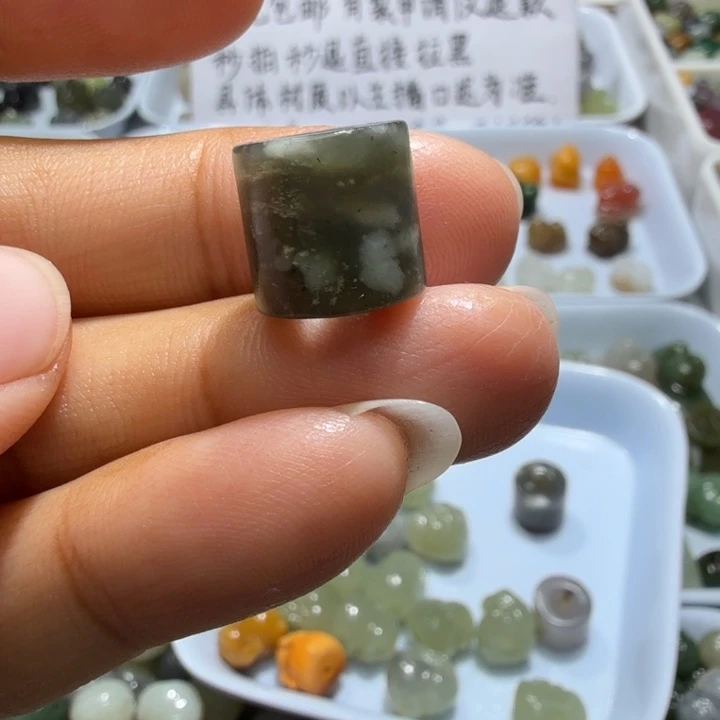 未镶嵌和田玉珠宝半成品
