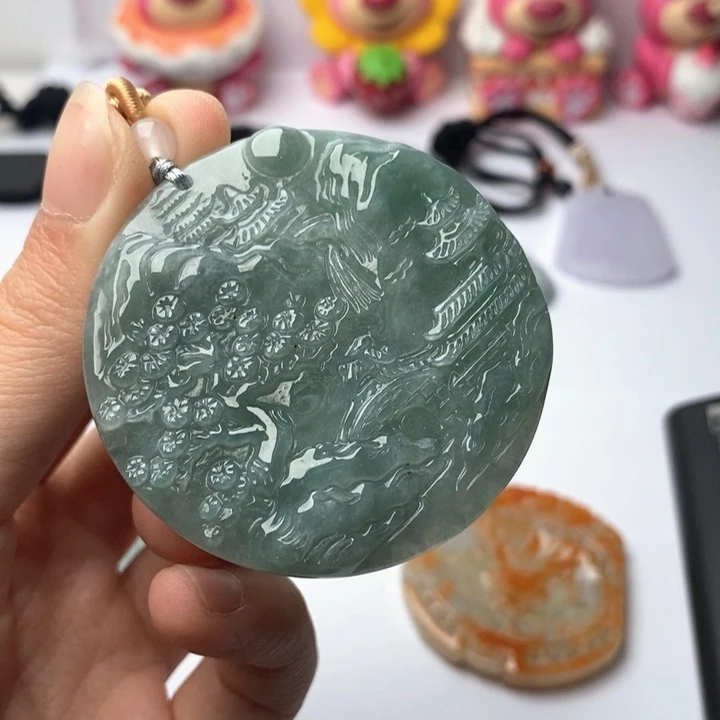 翡翠未镶嵌颈饰翡翠