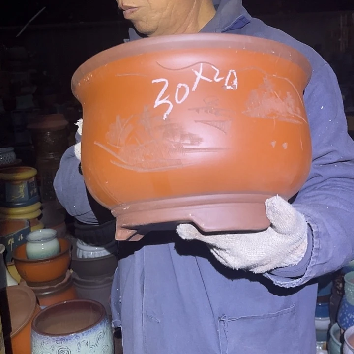 紫砂紫砂花盆和小