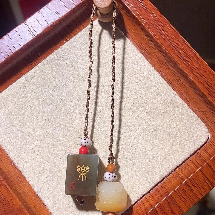 和田玉未镶嵌包链和田玉015