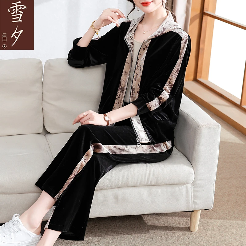 中老年金丝绒运动服套装女2025年新款连帽上衣阔太太洋气高贵外套