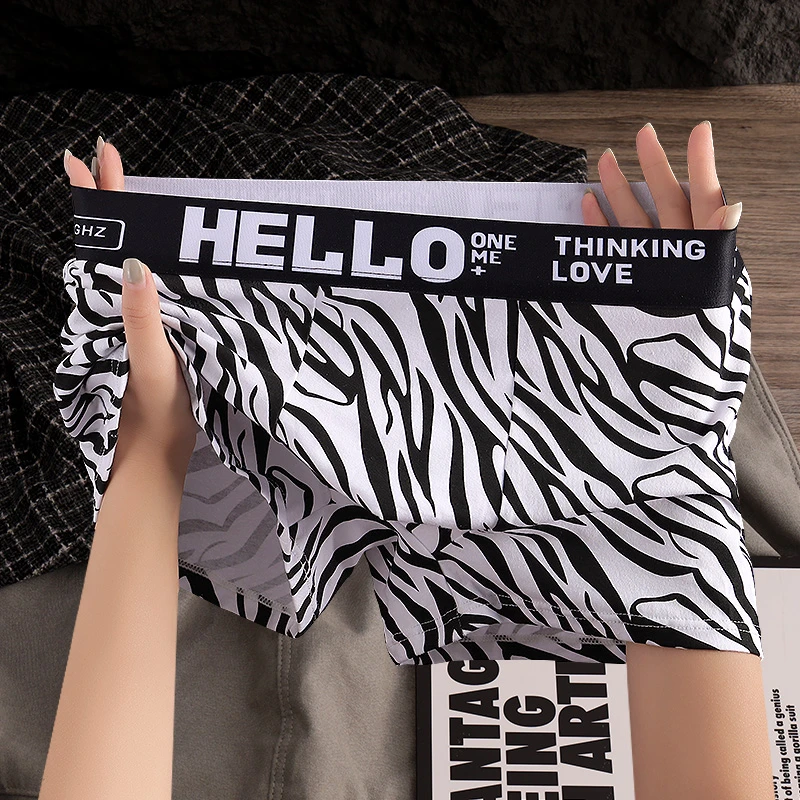 新款男士棉质内裤青年潮流个性印花裤头男士中腰透气四角平角内裤