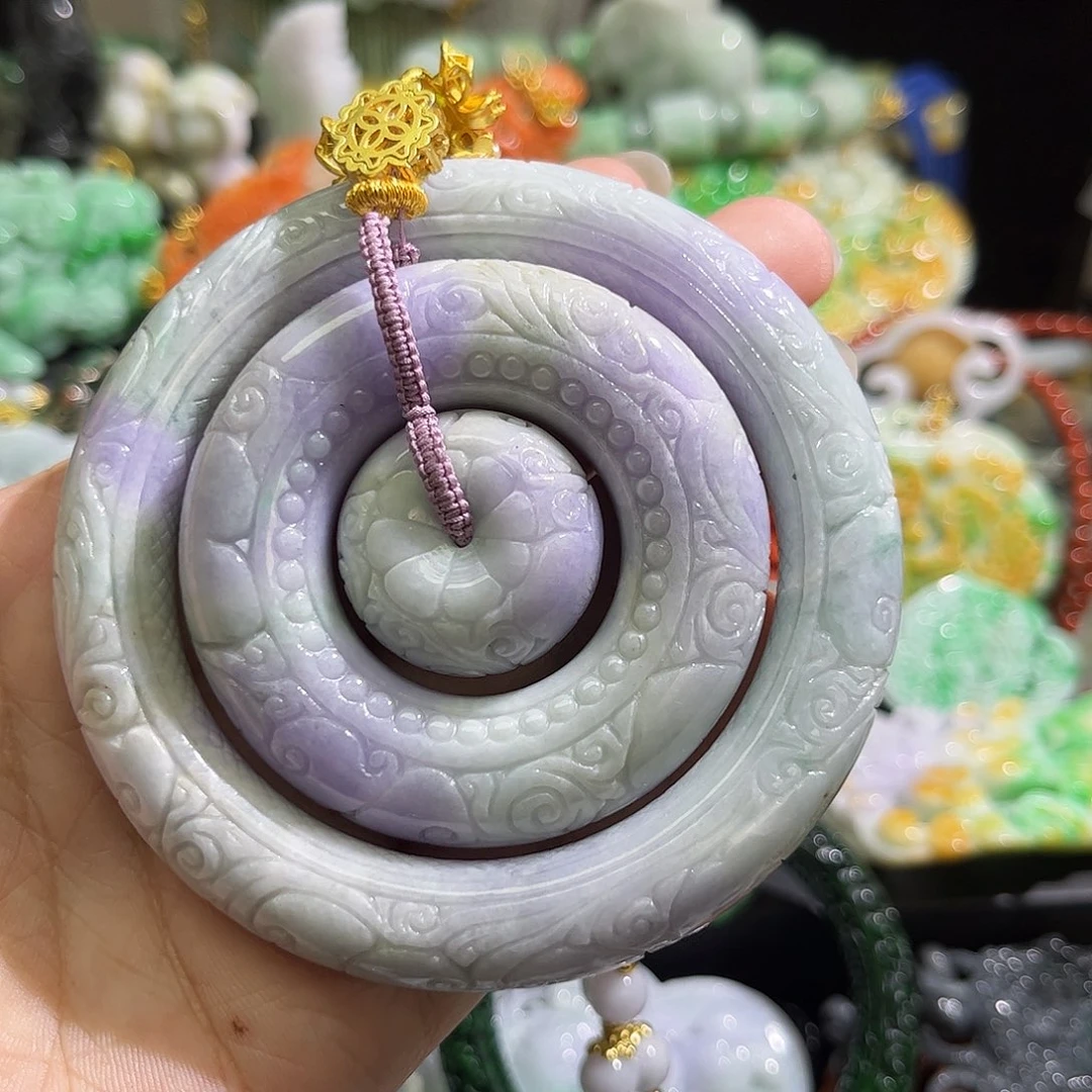 翡翠未镶嵌颈饰待编织