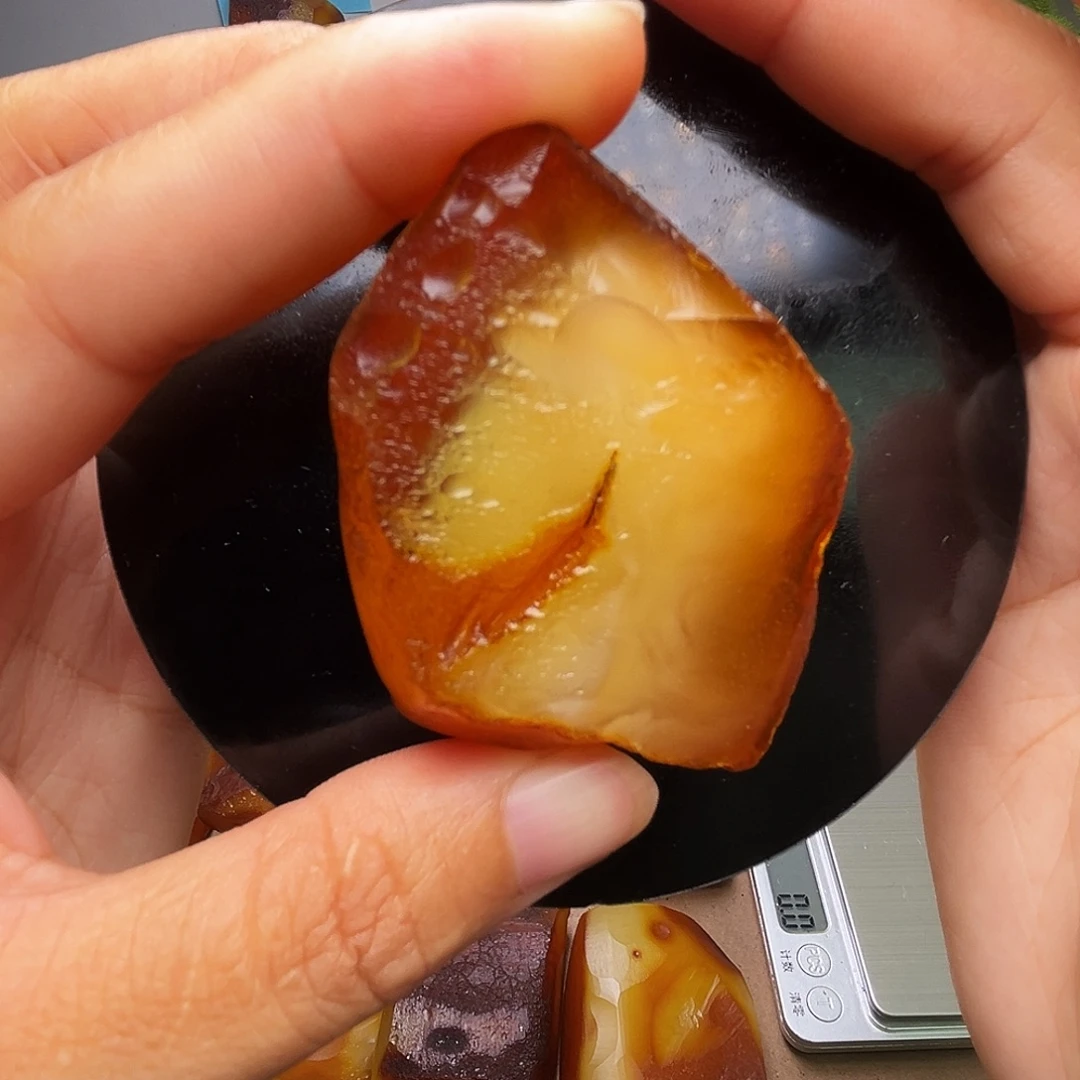 未镶嵌定制琥珀琥珀蜜蜡原石定制