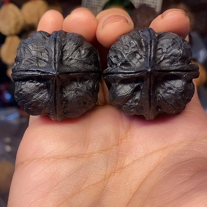 文玩核桃吊坠36地闷金蟒四棱