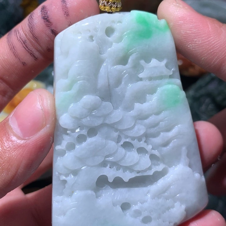 翡翠未镶嵌颈饰保真天然a货翡翠