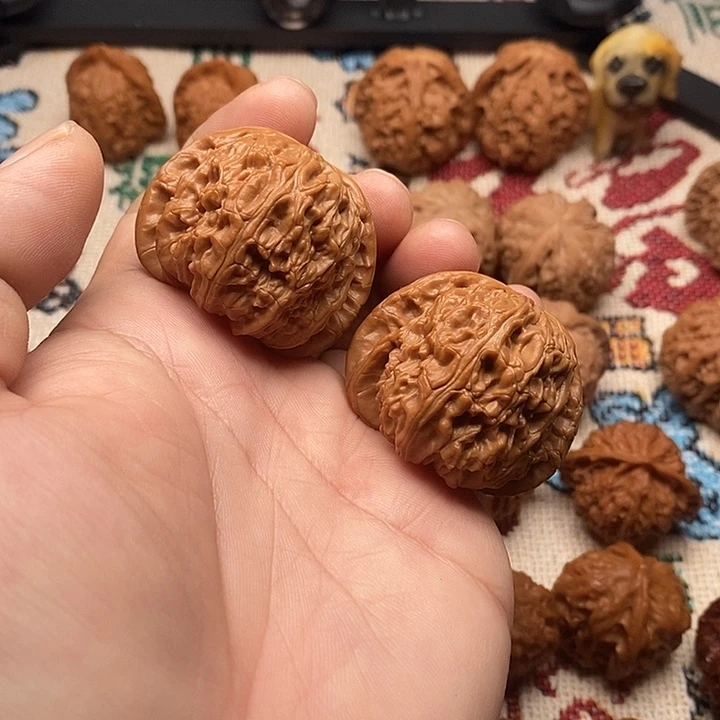 把件文玩核桃白狮子