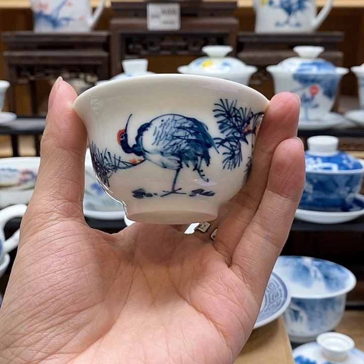 手绘松鹤延年压手杯85cc釉下彩微瑕福利款