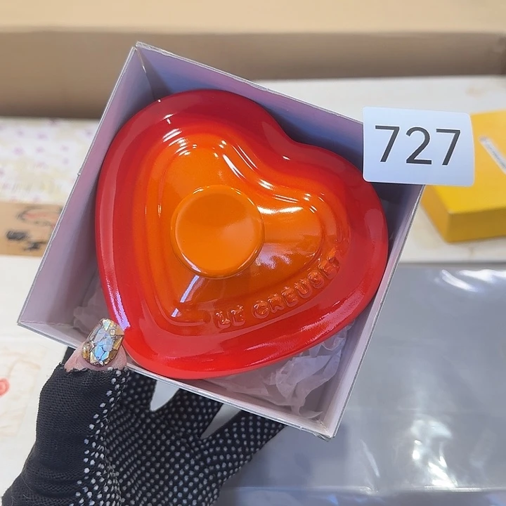 瓷片很好看的小罐子