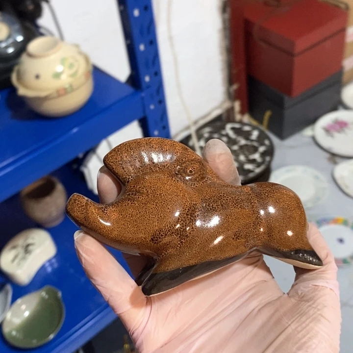 瓷片窑变野猪摆件