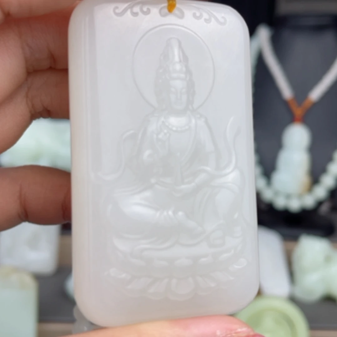 【闪购商品】颈饰未镶嵌和田玉