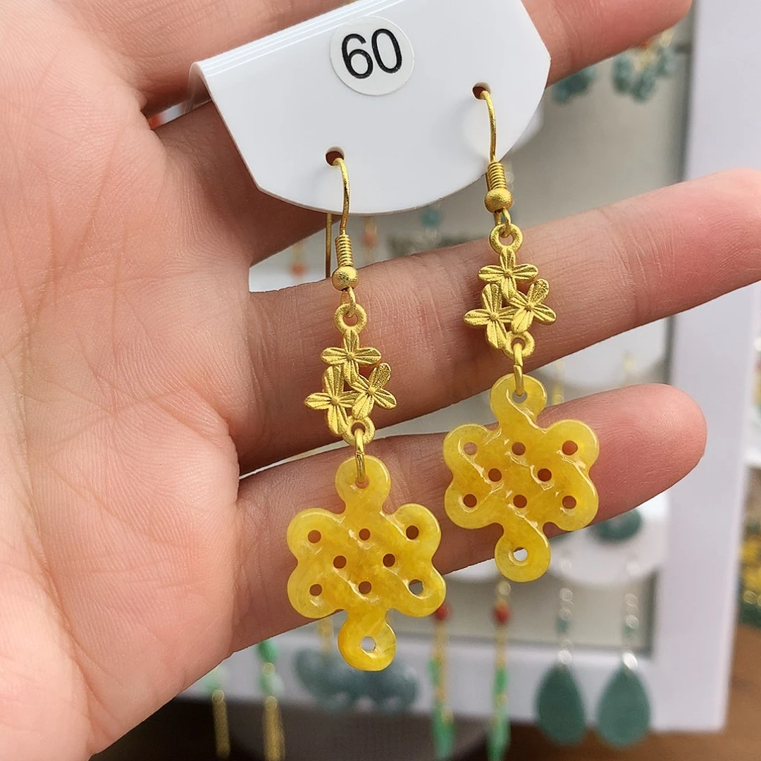 翡翠未镶嵌耳饰60