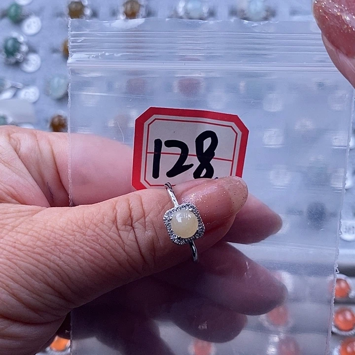 未镶嵌戒指翡翠缅甸