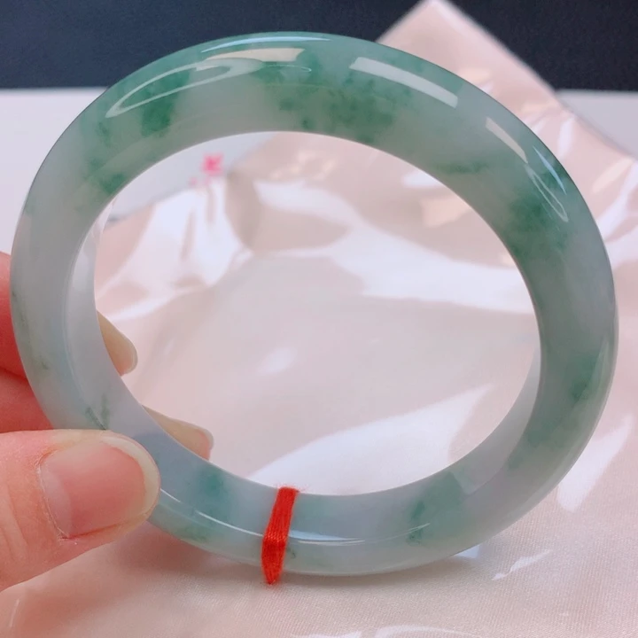 翡翠未镶嵌手镯60 。61