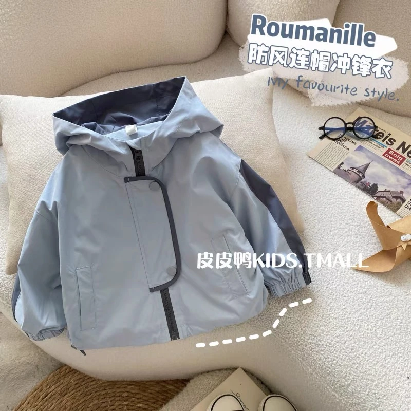男童冲锋衣外套宝宝春季薄新款连帽夹克上衣男童户外徒步春装风衣