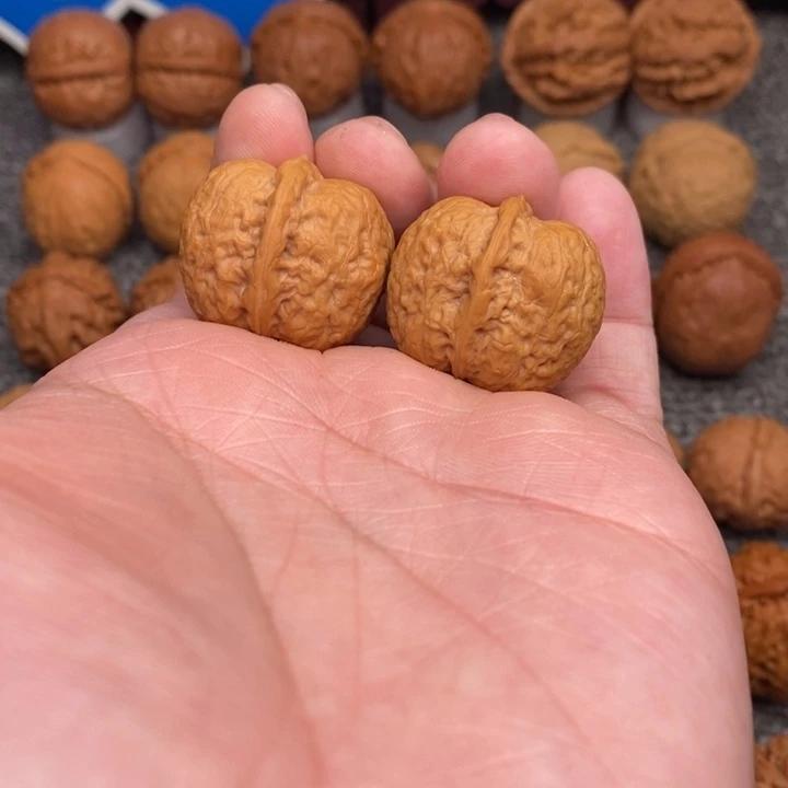 文玩核桃把件小元宝