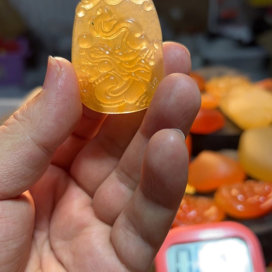 石英质玉挂件未镶嵌妖*初