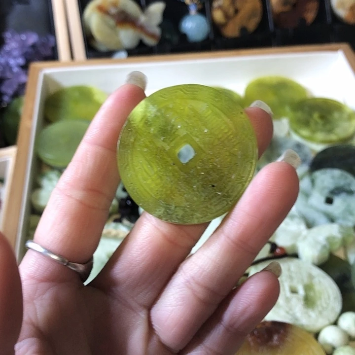 岫玉未镶嵌岫玉挂件