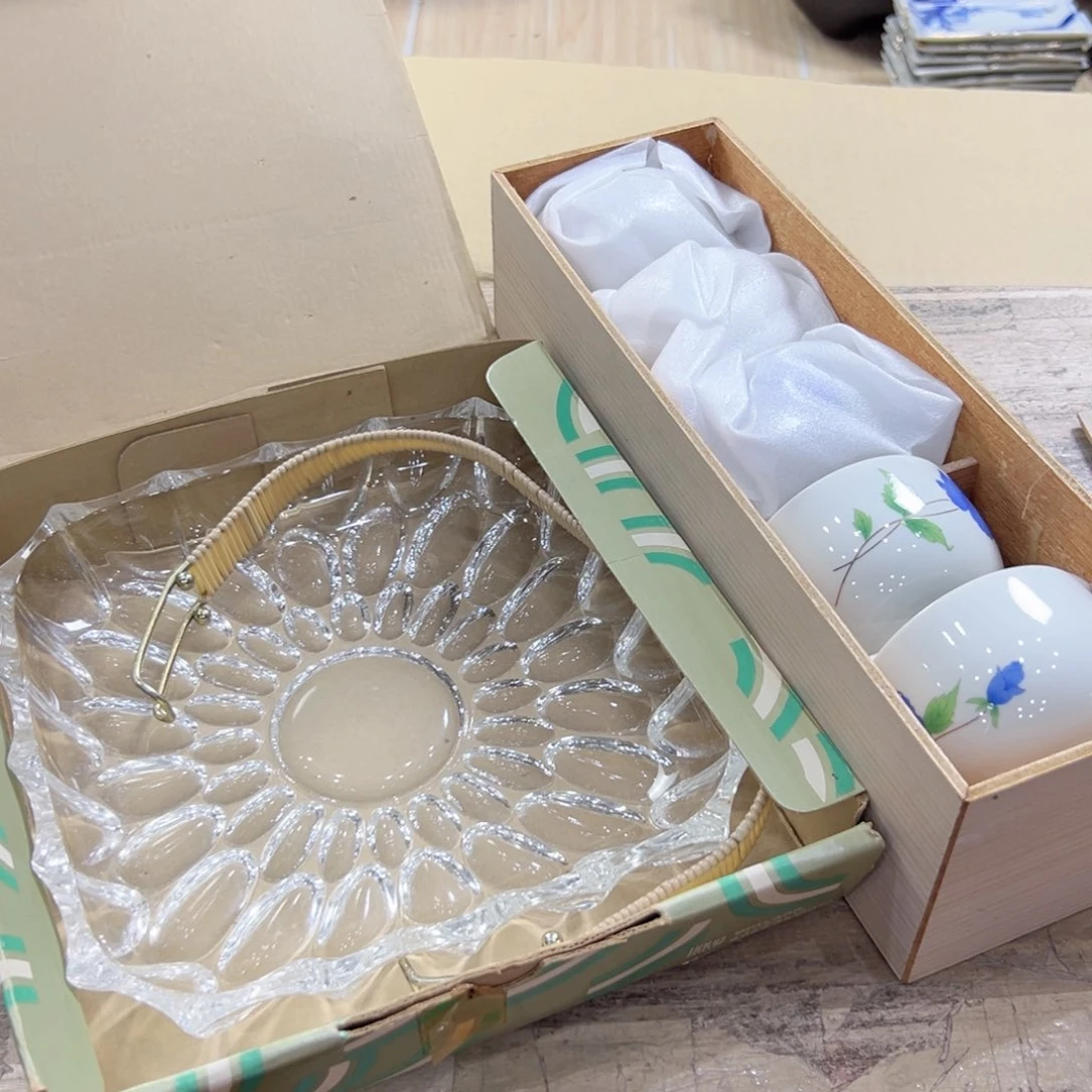 瓷片金****?陶瓷制品厂生产加工技术