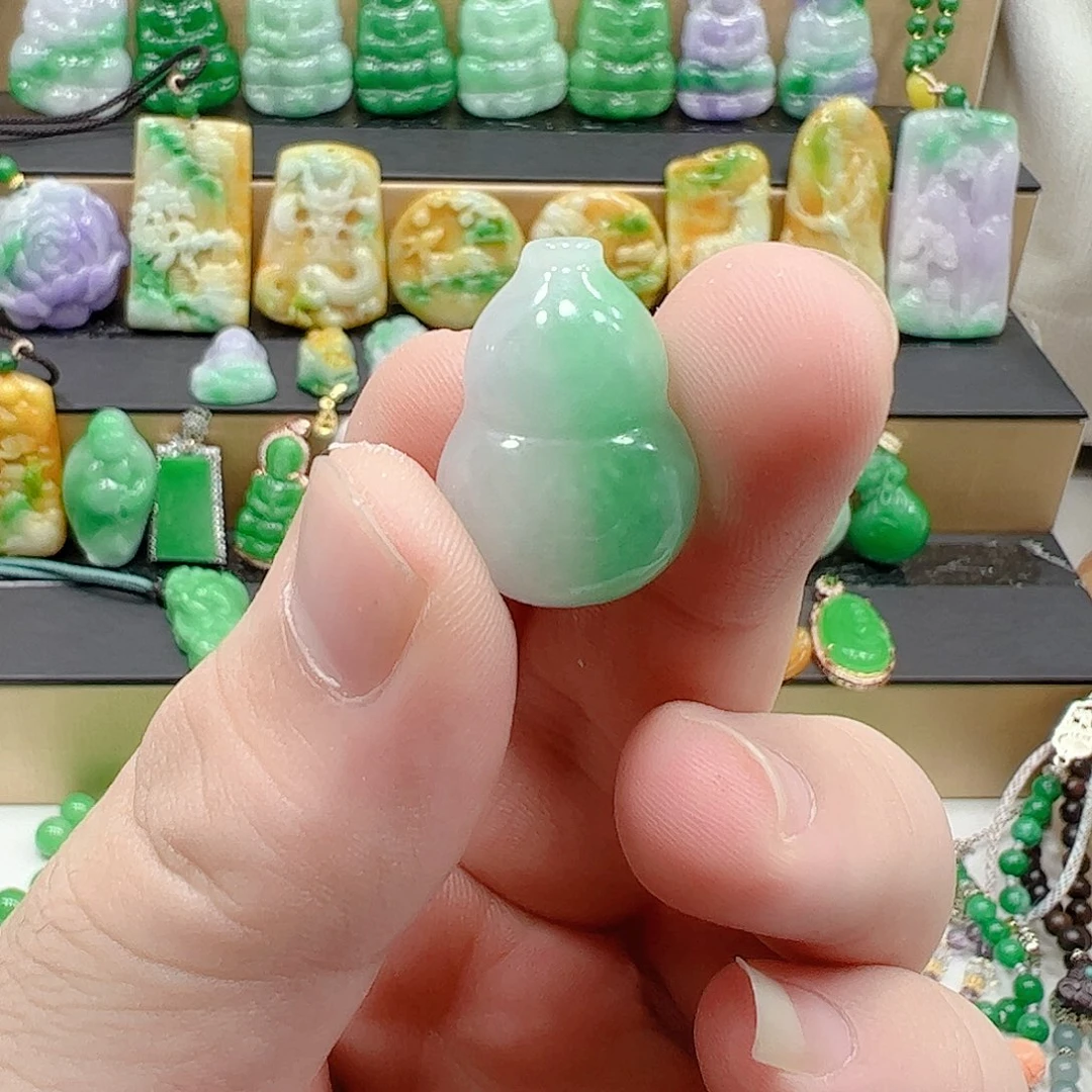 翡翠银S925镶嵌吊坠(赠链)