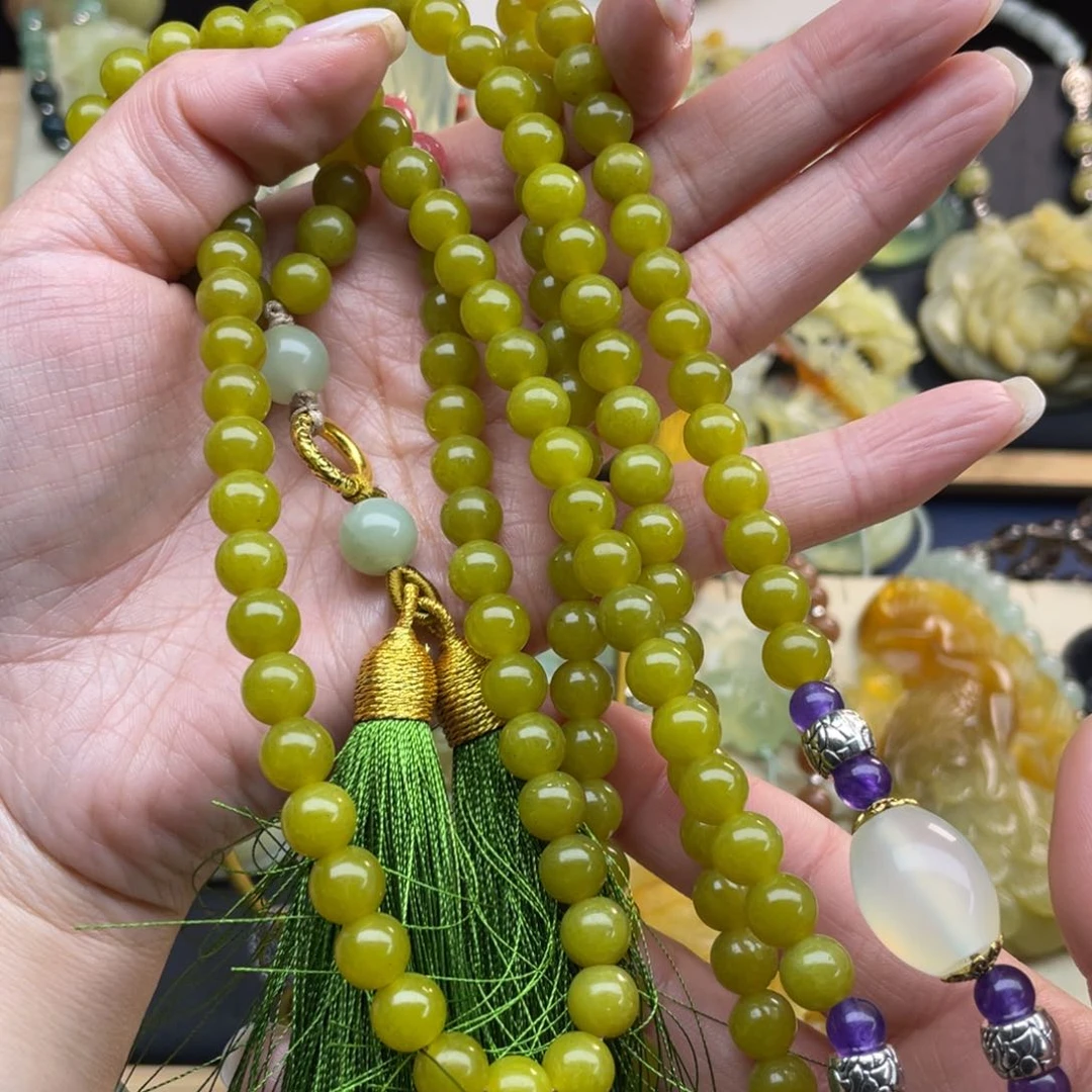 蛇纹石玉颈饰未镶嵌