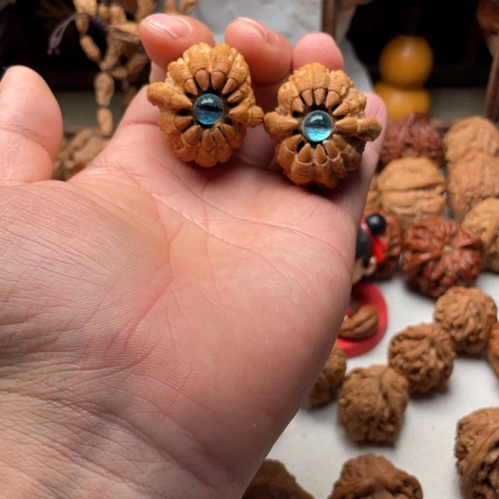 吊坠文玩核桃吞噬