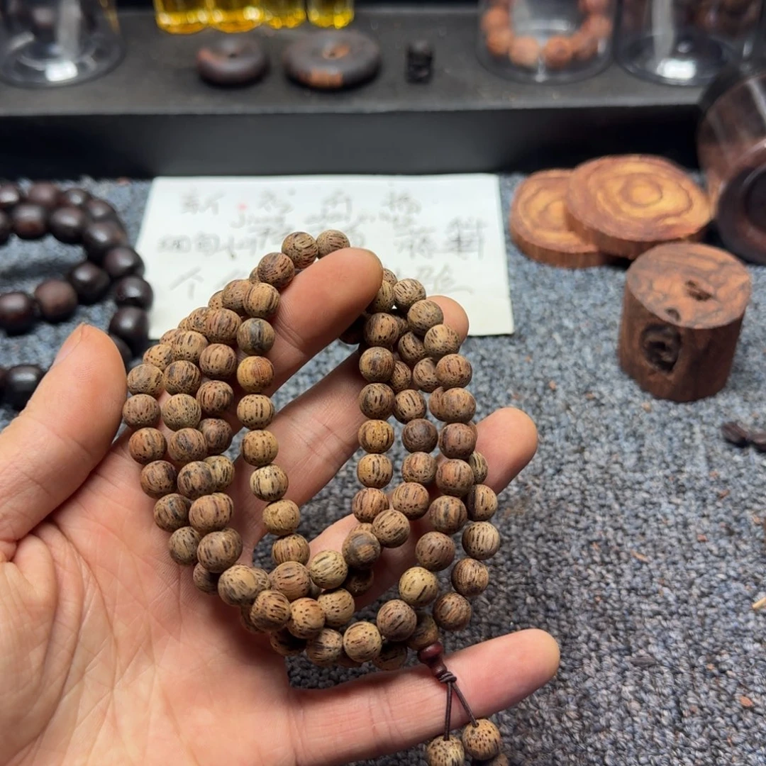 藤类碳化绿油0.8×108颗降真香多圈圆珠