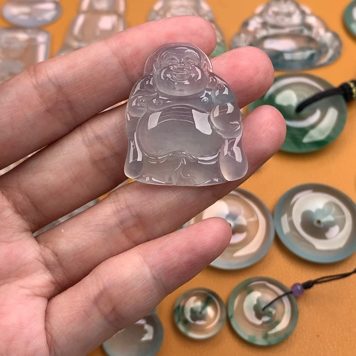 颈饰未镶嵌翡翠….