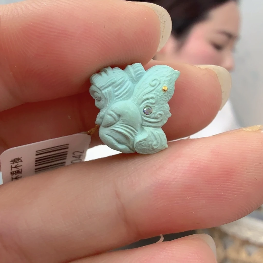 绿松石未镶嵌珠宝奇石