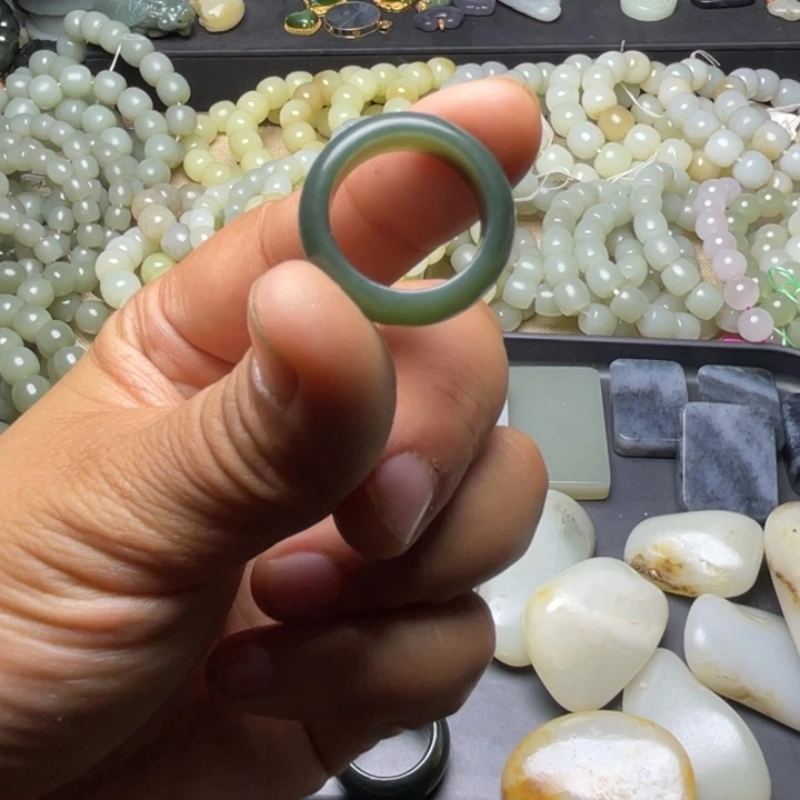 未镶嵌和田玉珠宝半成品17