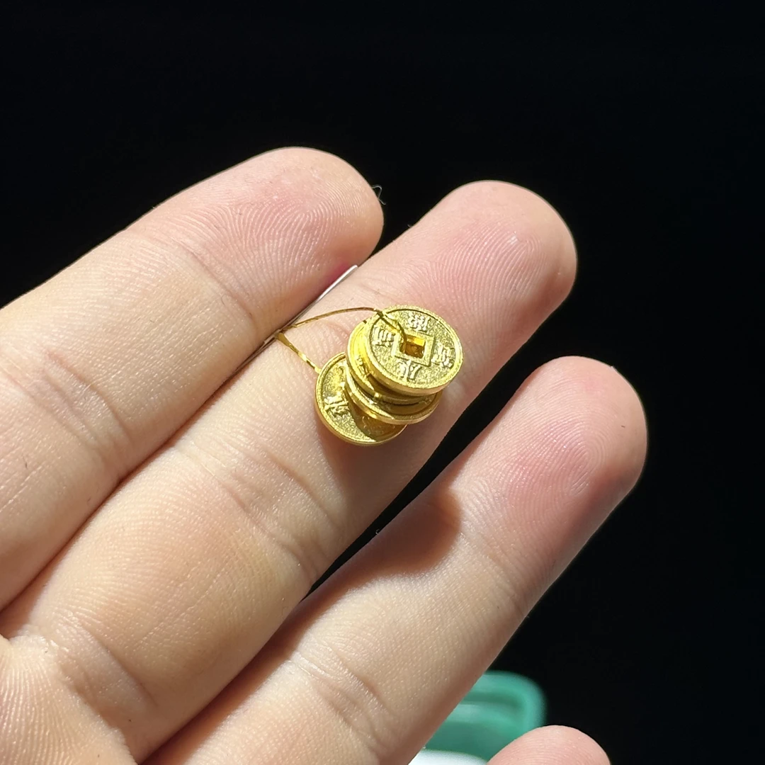 足金999 古法 卡10 五帝币通孔 5.468