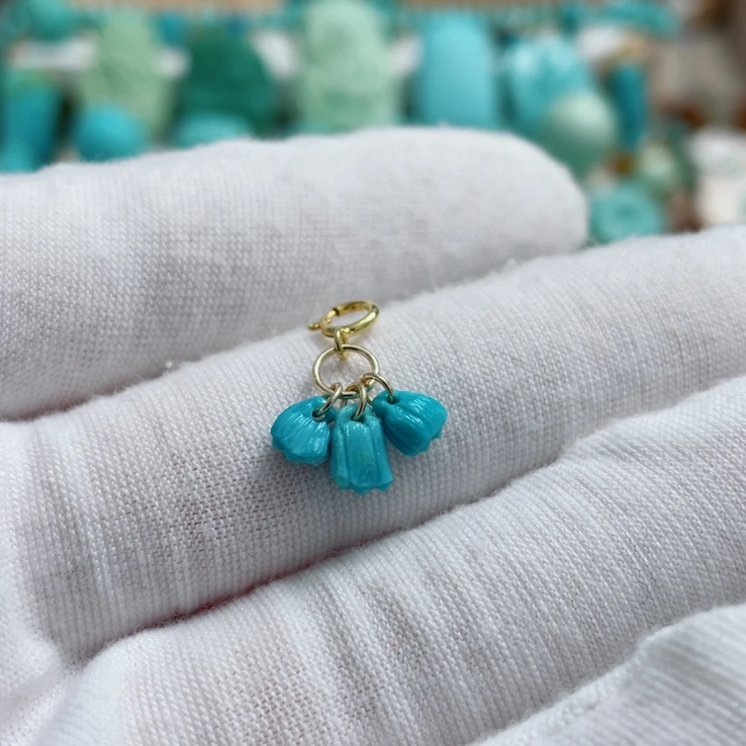 绿松石未镶嵌珠宝奇石