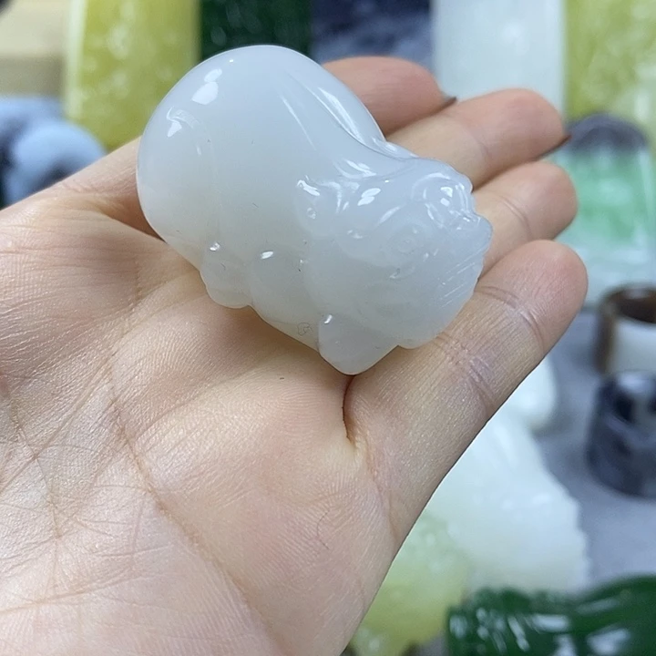 颈饰未镶嵌和田玉