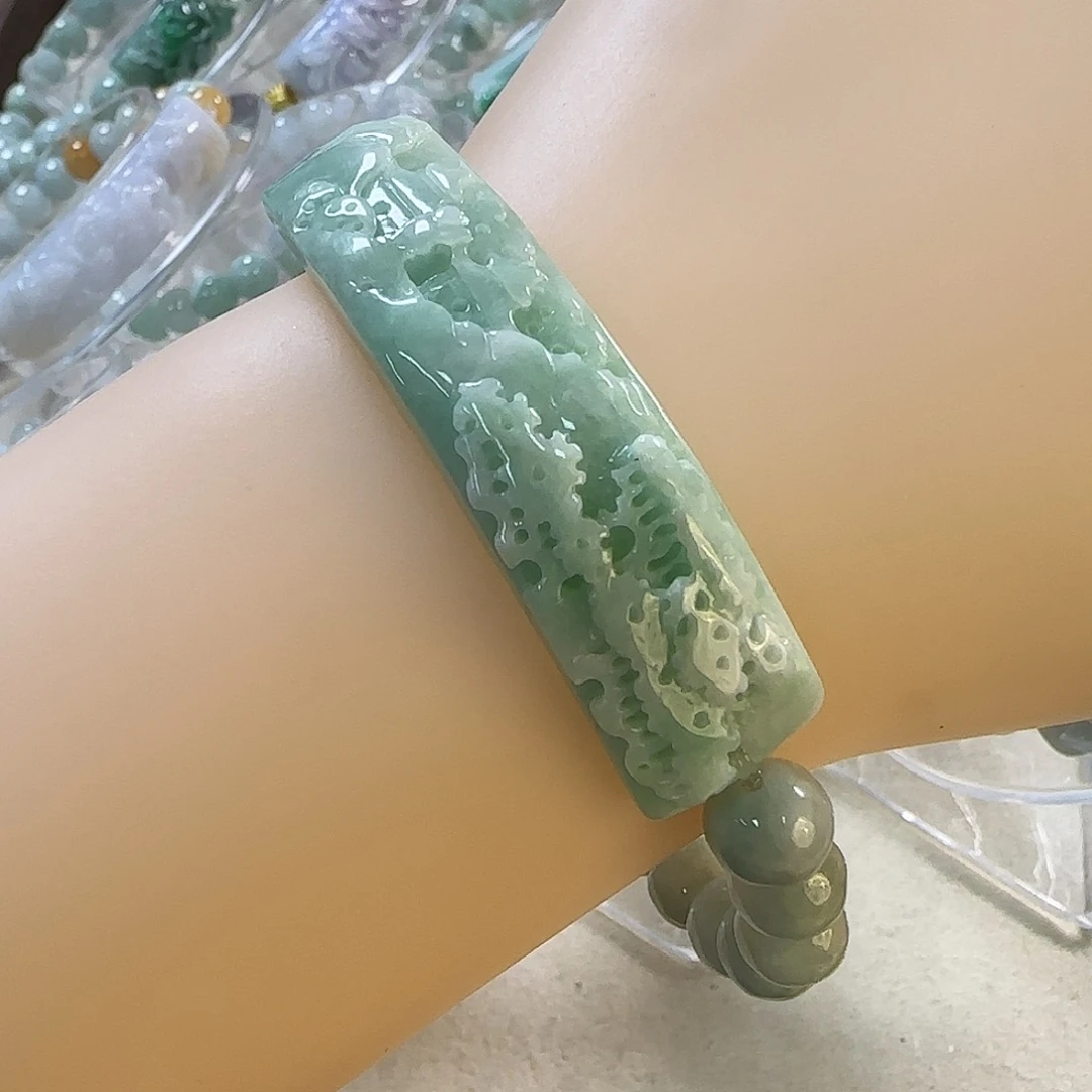 颈饰未镶嵌翡翠手牌