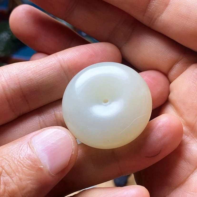 【闪购商品】颈饰未镶嵌和田玉?*格