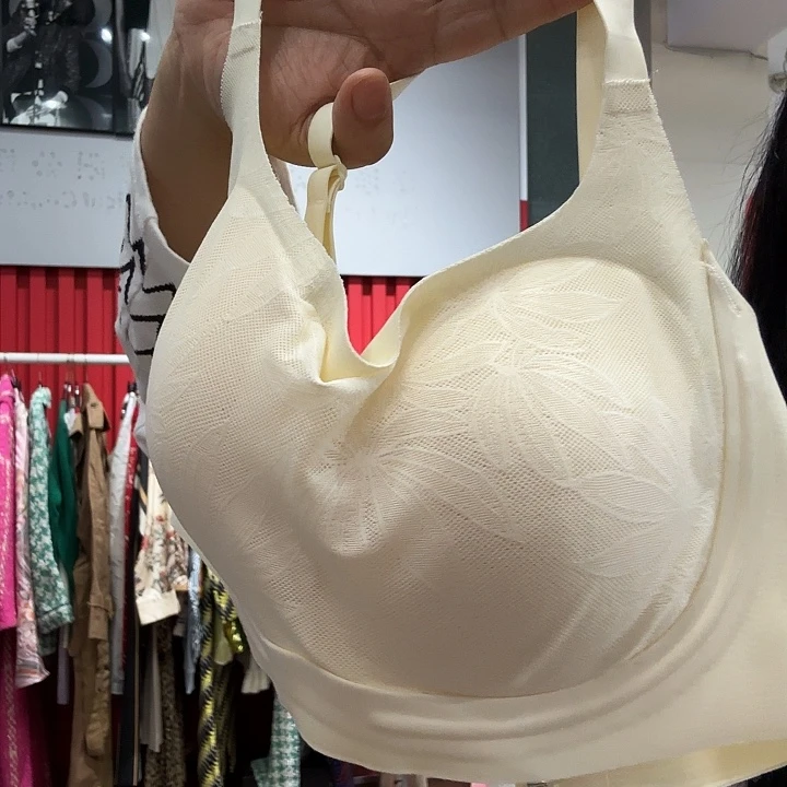 XL 就飞飞华军晶晶晶晶