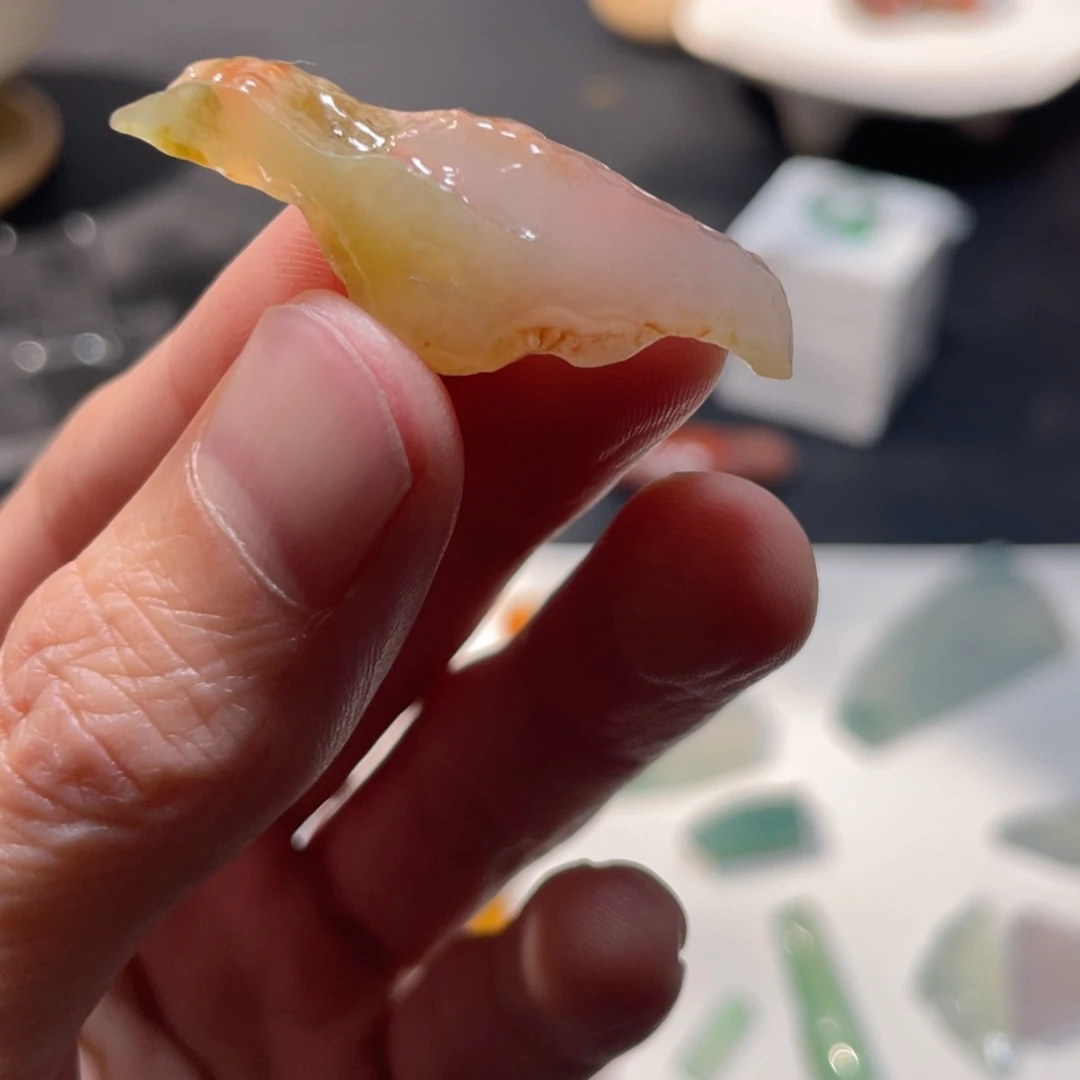 翡翠未镶嵌颈饰特色鸟