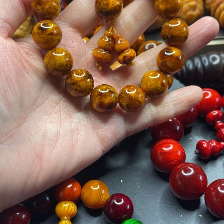 大叶紫檀（黑酸枝木类）