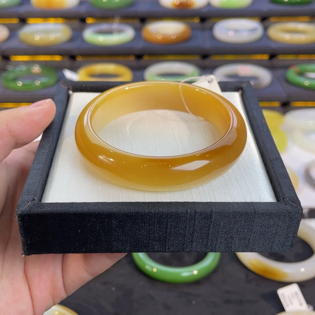 未镶嵌手镯和田玉-蜜薯糖色 55 56