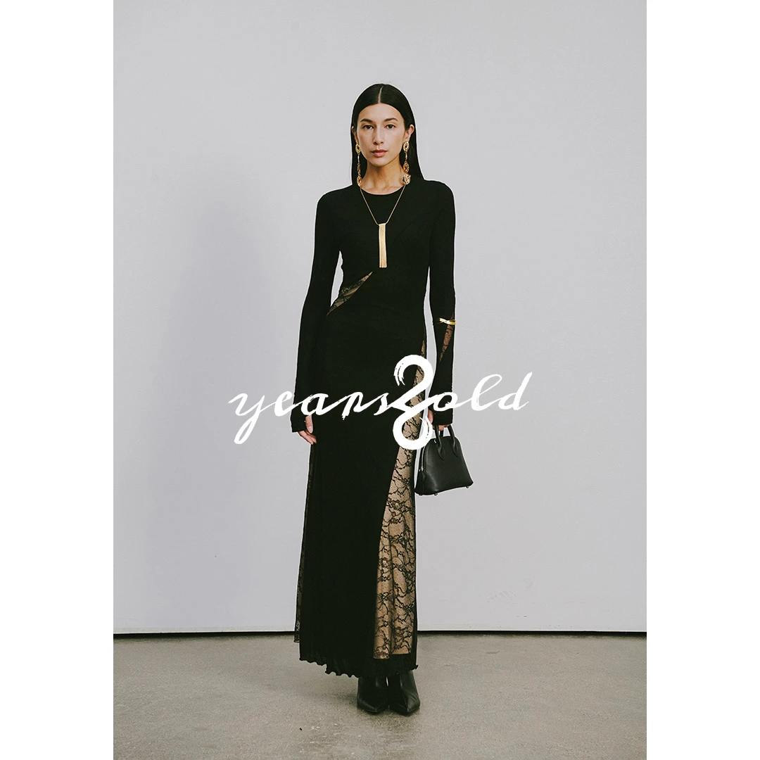 26yearsold秋冬黑色性感长袖蕾丝镂空假透肉圆领连衣裙3731-1