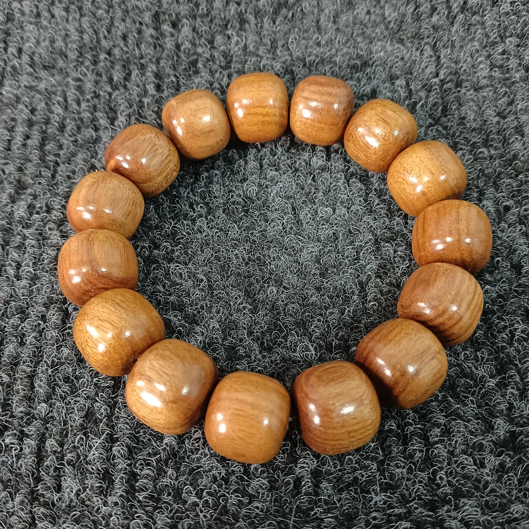 【杨总】桃木1.5×15颗老型精工小孔单圈手串