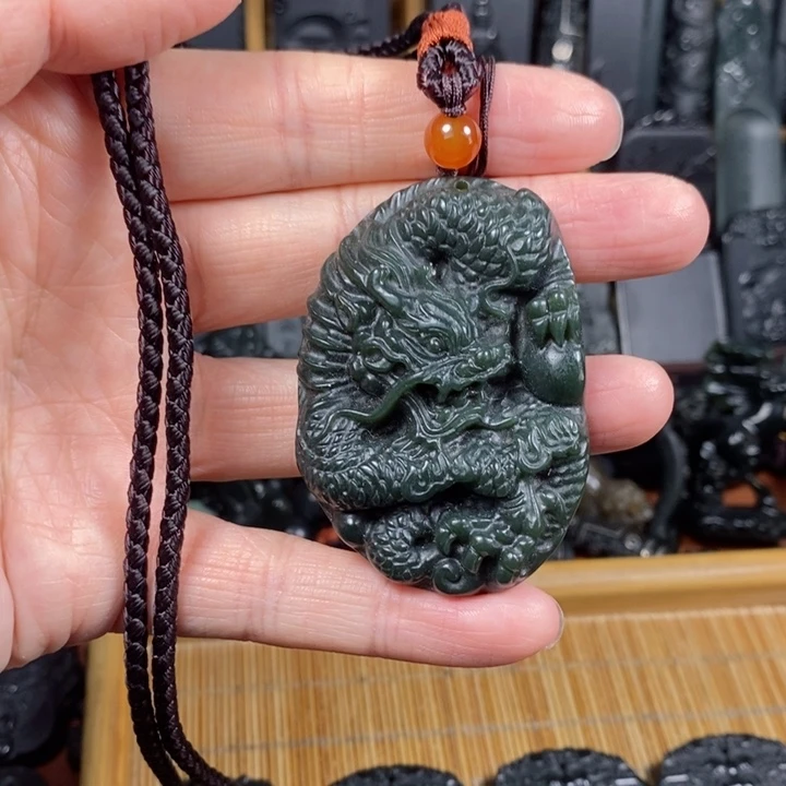 和田玉（青玉）未镶嵌颈饰