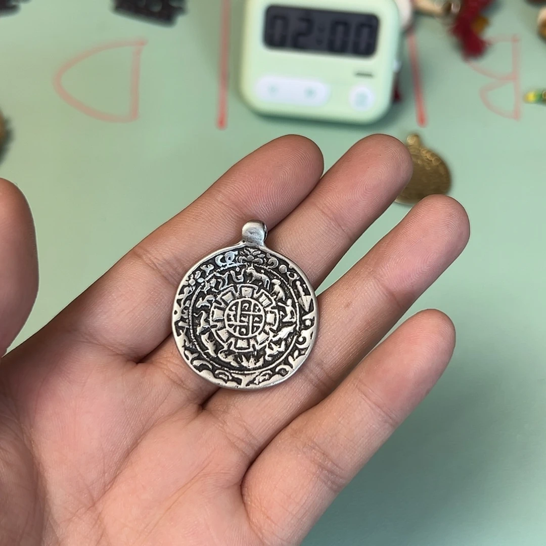 独***8玛吉阿米藏式臻品直播间