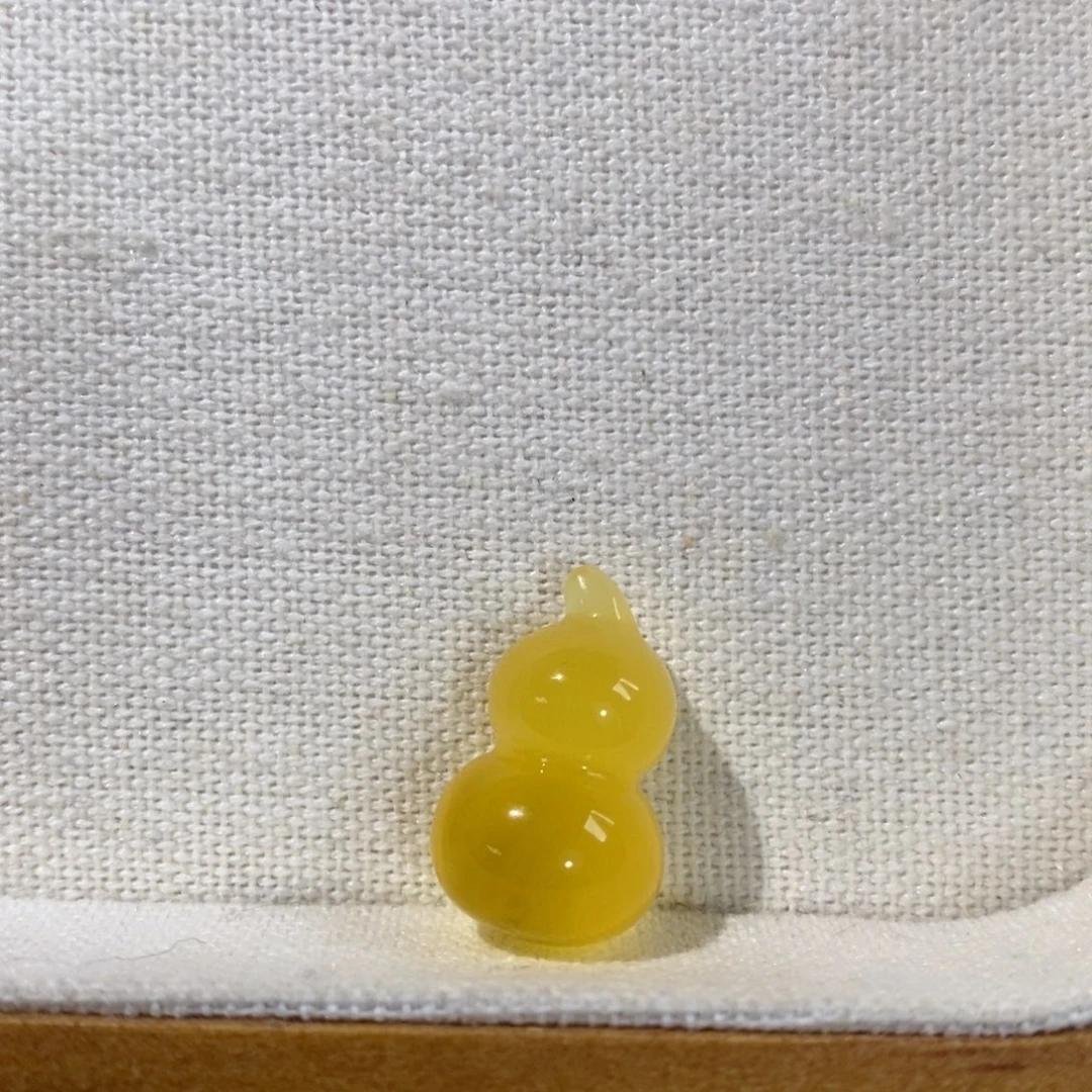 蜜蜡未镶嵌裸石定制